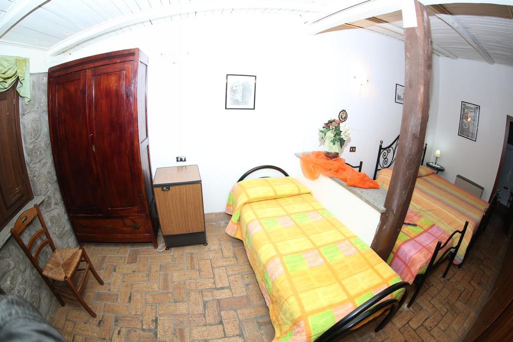 Agriturismo Monte Due Torri 真扎诺-迪罗马 外观 照片