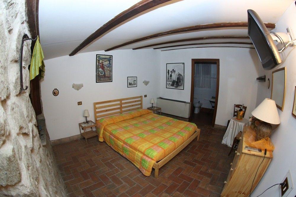 Agriturismo Monte Due Torri 真扎诺-迪罗马 外观 照片